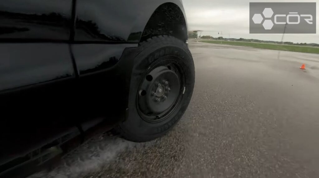 Goodyear Wrangler DuraTrac wet test