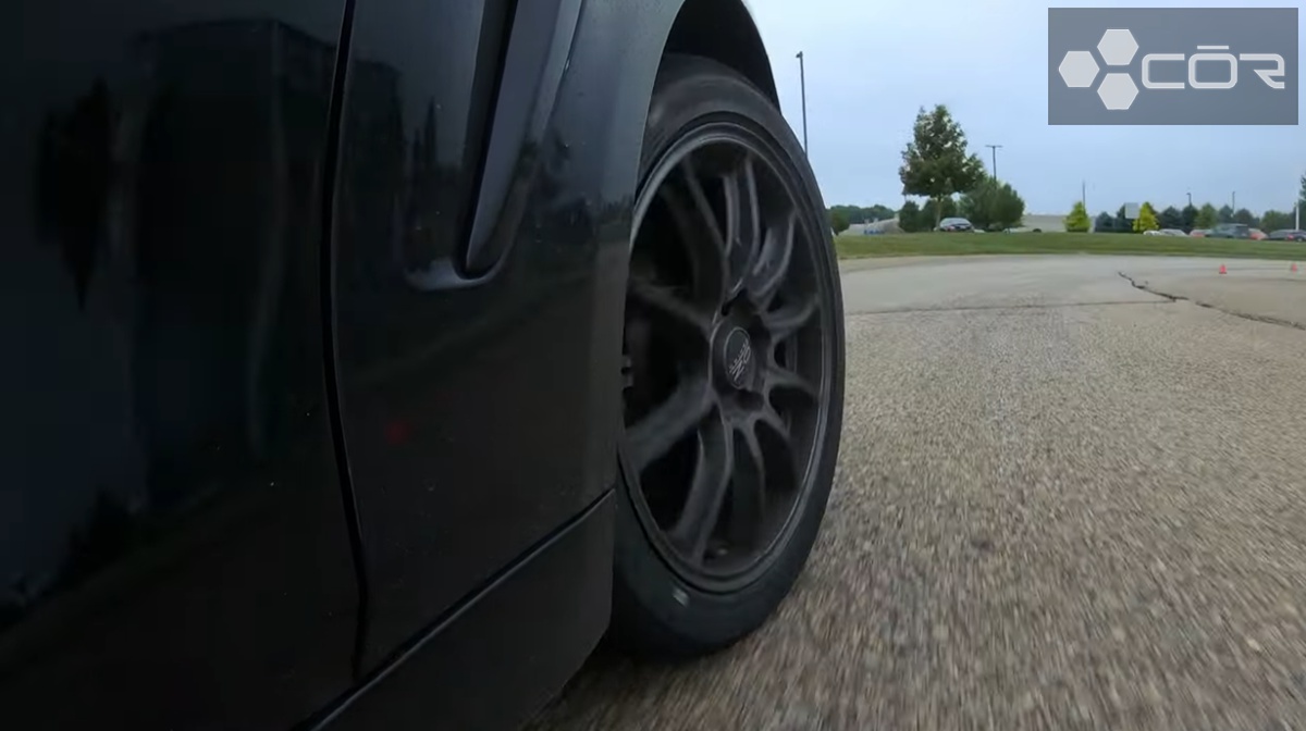 Top 12 Best Quietest Tires? (SUV, All Season, Terrain...)