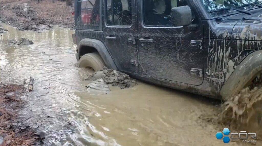 Cooper Discoverer AT3 XLT on mud