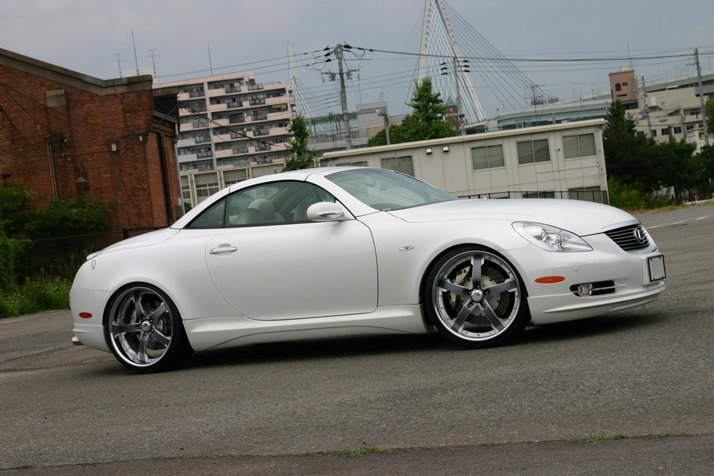 Lexus SC430 on 21 Cponcords with Gunmetal center risers